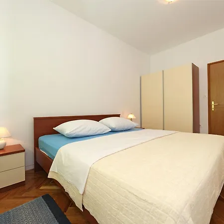 Ivan Apartment *
